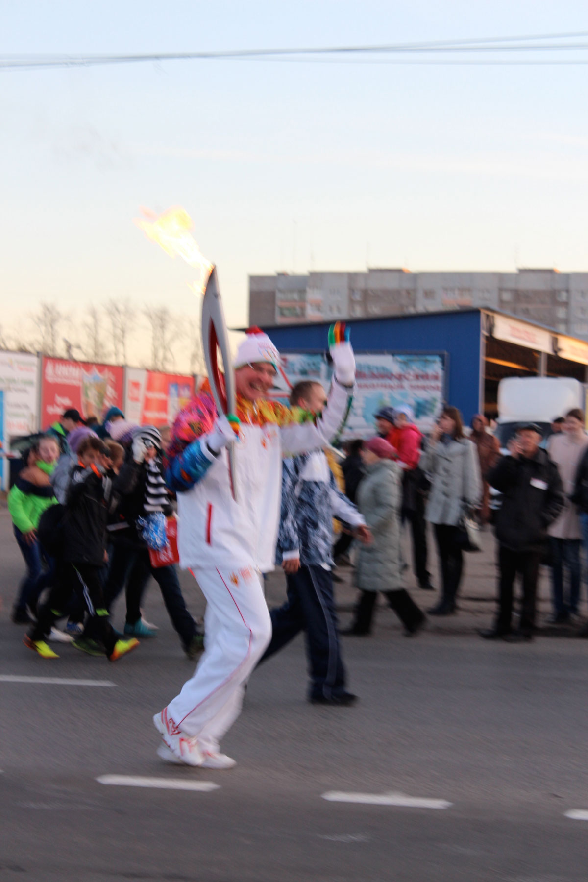 Генеральный консул Греции принял эстаету Олимпийскогоогня в Иваново. Фото  из личного архива г-на Плотаса
