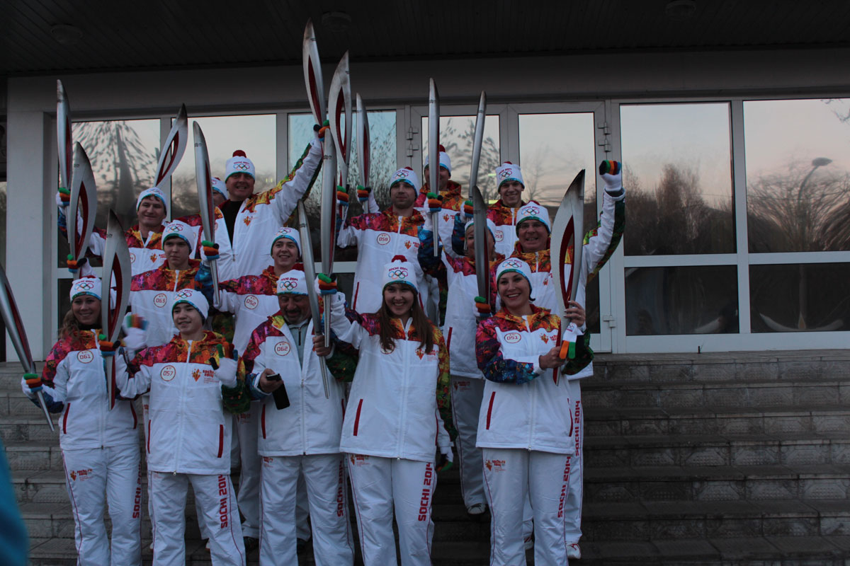 Генеральный консул Греции принял эстаету Олимпийскогоогня в Иваново. Фото  из личного архива г-на Плотаса