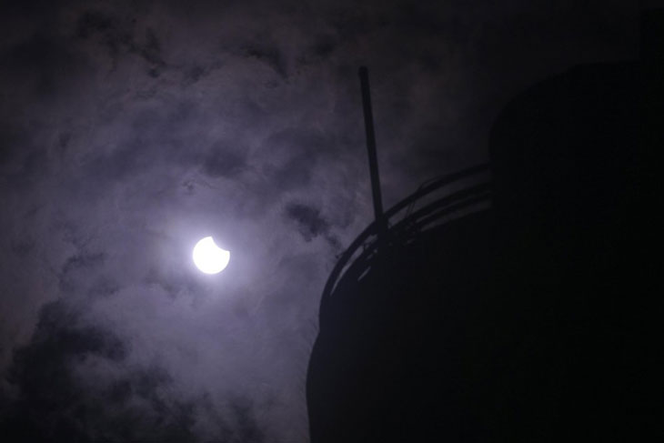 Затмение солнца в Афинах